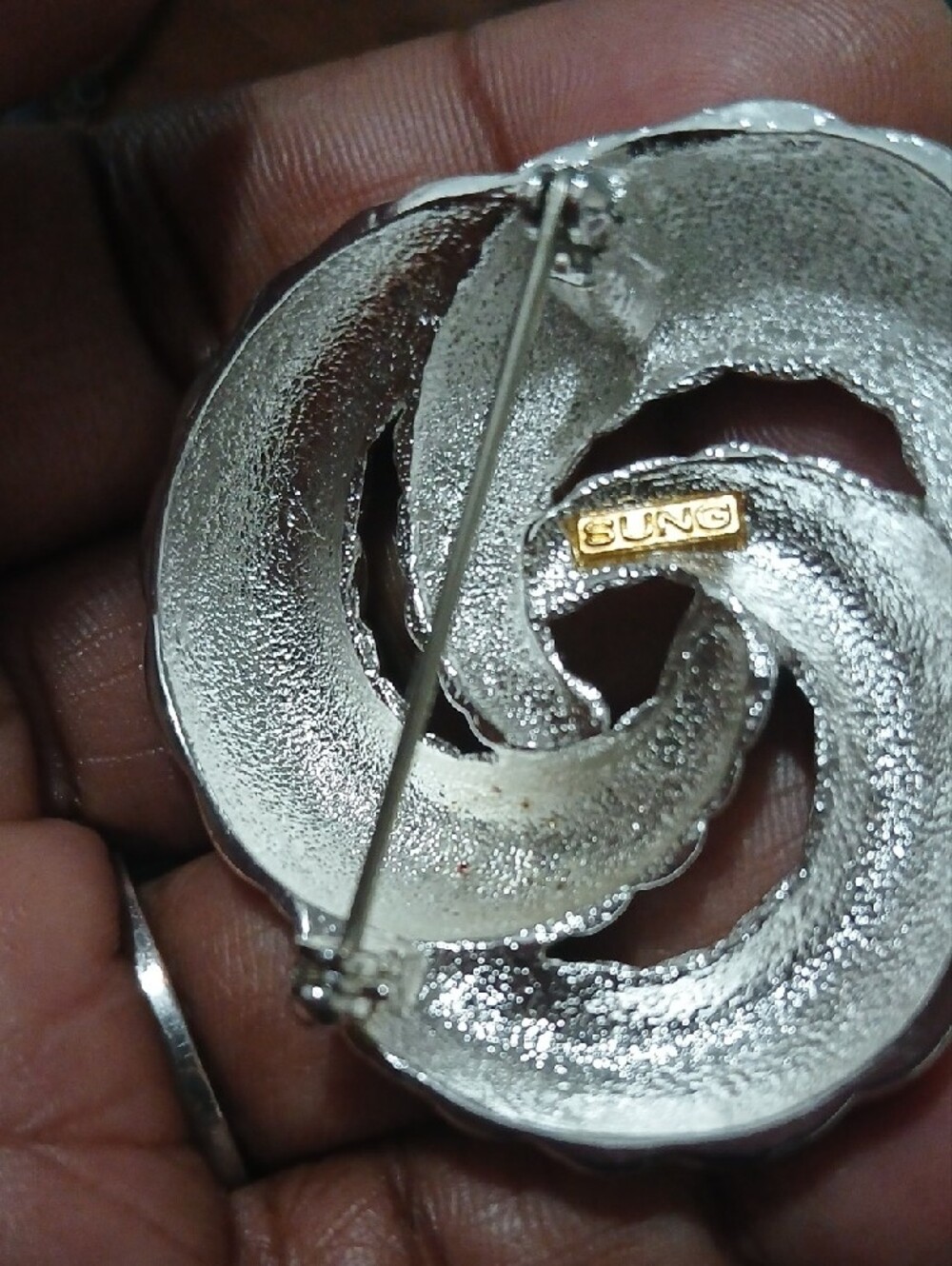 ALFRED SUNG Silver-Tone Twisted Rope Knot Earrings - Picture 2 of 4